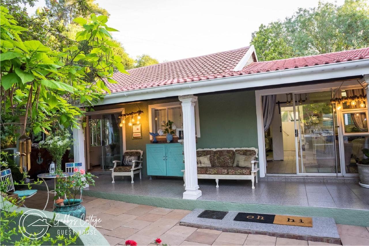 Gabbys Cottage Guesthouse Bloemfontein Ngoại thất bức ảnh